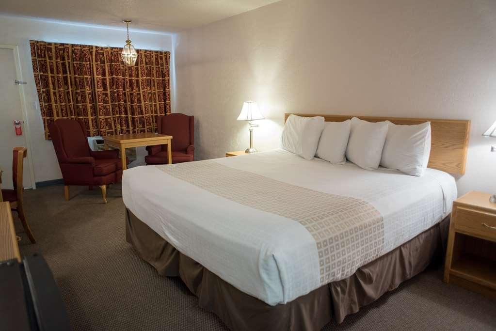 Motel 8 Rock Springs Room photo