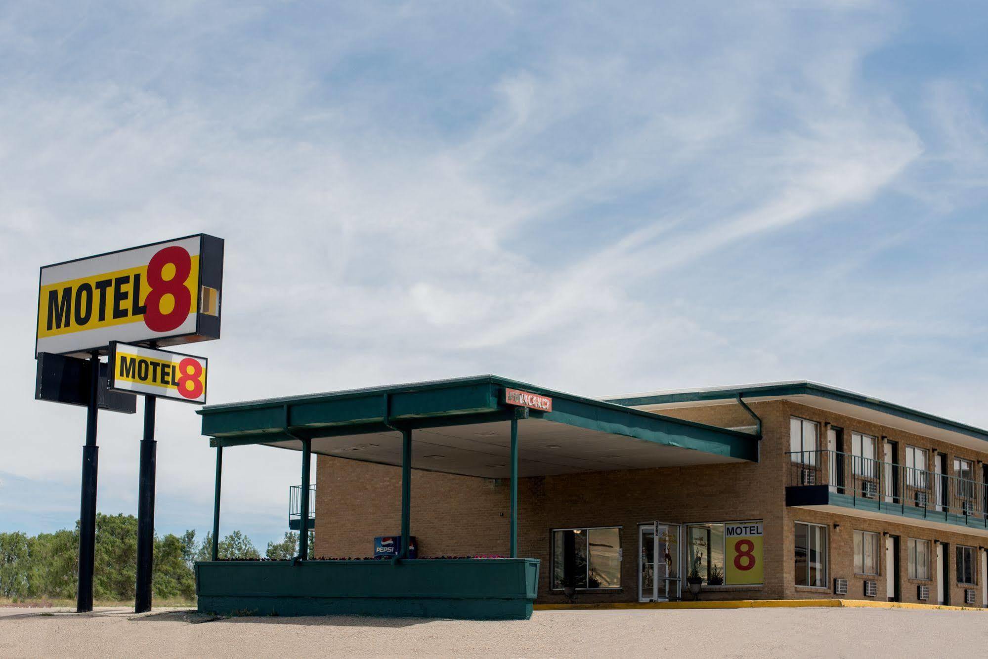 Motel 8 Rock Springs Exterior photo